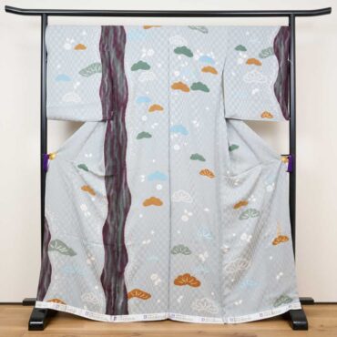 輝染作 絞り訪問着〈松尽くし〉発表