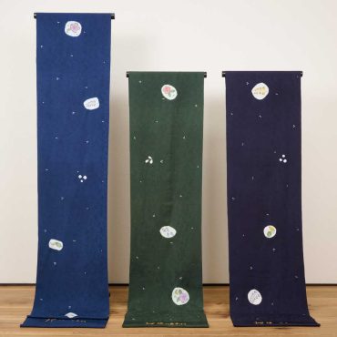 輝染作 絞り小紋〈辻乃細道〉発表