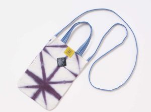 KIZOMÉ kizomé+ バッグ＜コラボレーション＞室町呉袋×KIZOMÉ　ハンドル付ミニショルダー（板締紫）