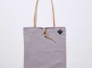 KIZOMÉ a.un バッグ　リバーシブルトート（飛）